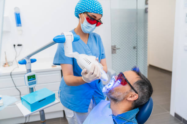 Best Holiday Emergency Dentist in Rushvle, IL